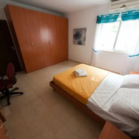 Prholidays Fabulous 3 Bedroom Sea View *